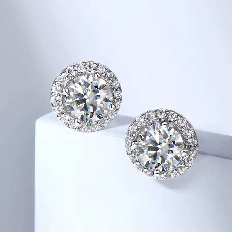 Round Studs