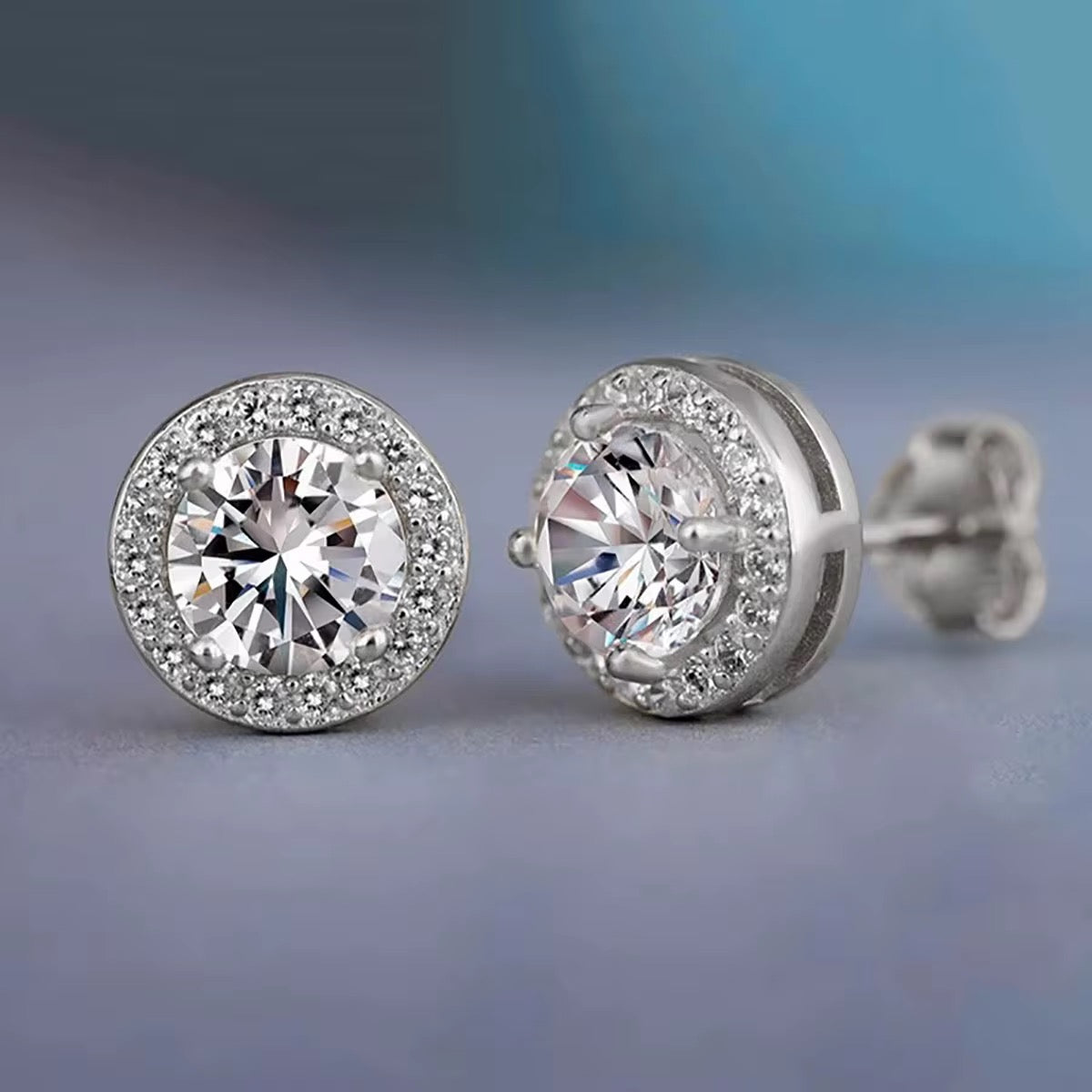 Round Studs